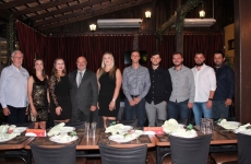 AEAVI empossa nova diretoria: Ana Paula Scheidt é a nova presidente da associação para a gestão 2022/2023