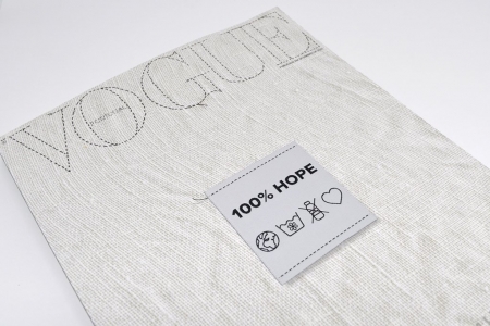 Etiqueta Haco estampa capa da revista Vogue Portugal
