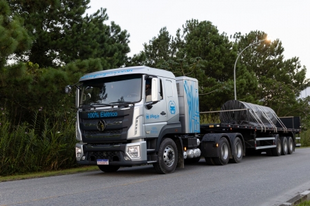 ArcelorMittal é a primeira produtora de aço brasileira a testar caminhão 100% elétrico no transporte de bobinas