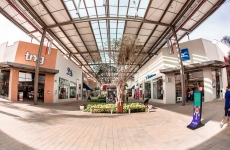 Nike, Acostamento e Fatto a Mano reforçam o mix de marcas do Porto Belo Outlet Premium