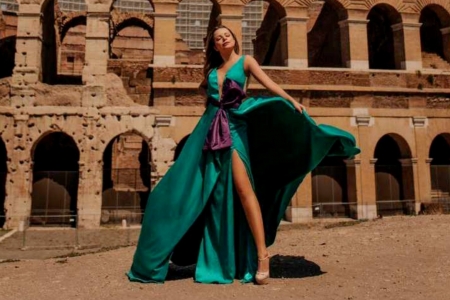 Fashion Specialist desfila diferentes estilos em projeto realizado na Europa