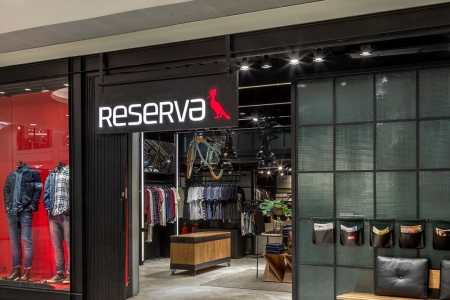 Arezzo anuncia compra do grupo de moda Reserva em operação de R$ 715 milhões