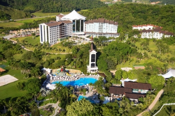 Fazzenda Park Resort encerra 2024 com resultados históricos e projeções otimistas