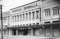 Farmácias Gemballa: 80 anos cuidando de gerações