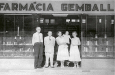 Farmácias Gemballa: uma história escrita junto com a de Rio do Sul
